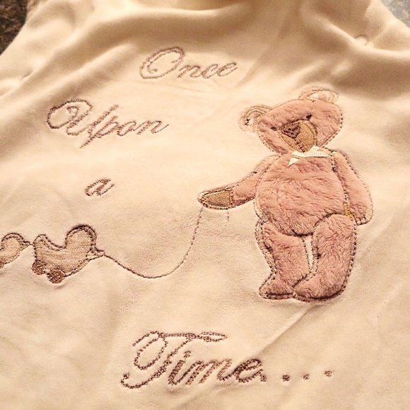 Mama's & Papa's ivory heavy velour sleep sack - Picture 3 of 3